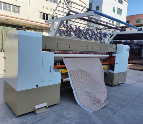 1000RPM 240CM Chiều rộng Máy quilting công nghiệp máy tính cho chăn