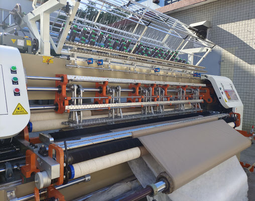 1000RPM 240CM Chiều rộng Máy quilting công nghiệp máy tính cho chăn