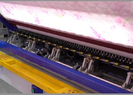 Máy quấn và khâu chăn vải nhiều kim